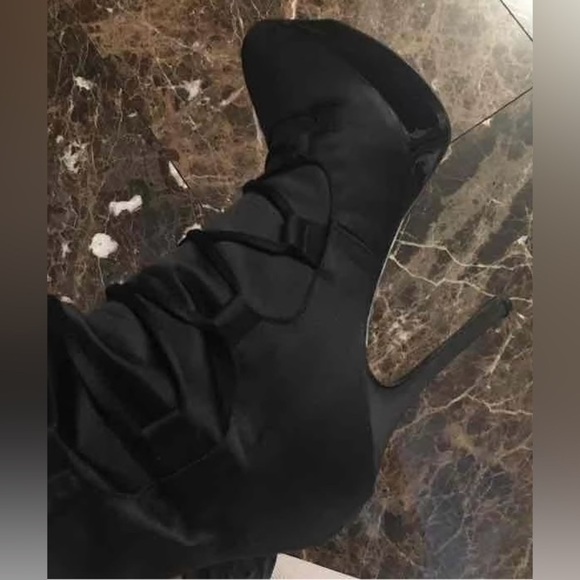 Bebe Rouge Black Lace-Up Platform Knee-High Boots – Size 9 - Picture 3 of 4